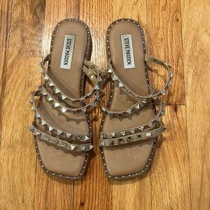 Steve Madden Studded sandals